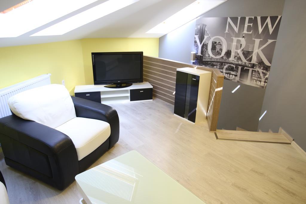 Centrum Lux Apartman Kaposvár Exterior foto